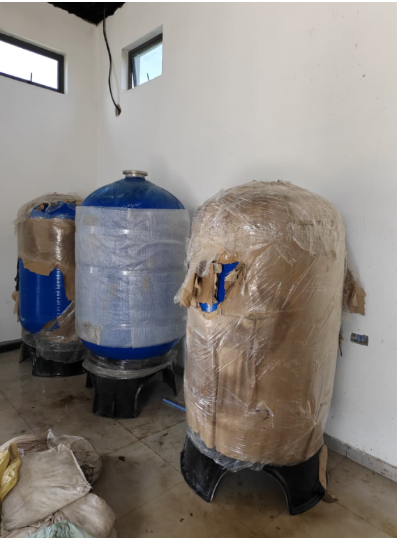 Industrial filtration tank installation